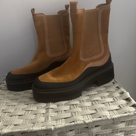 sam edelman laguna chelsea boot! - Picture 2 of 7